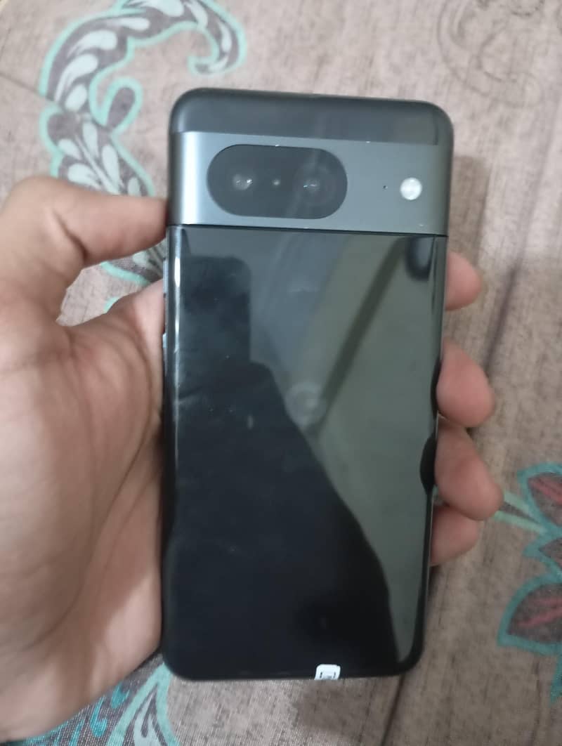 Google Pixel 8 1