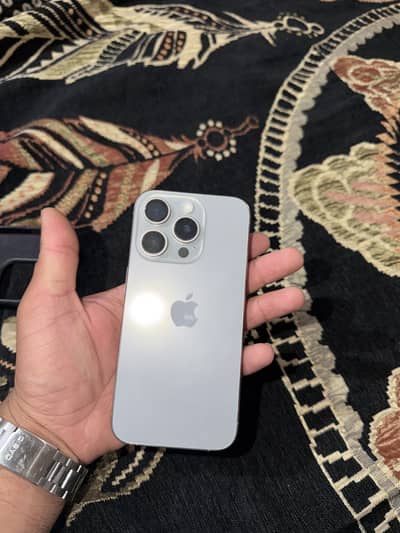 Apple iPhone 15 Pro factory unlock