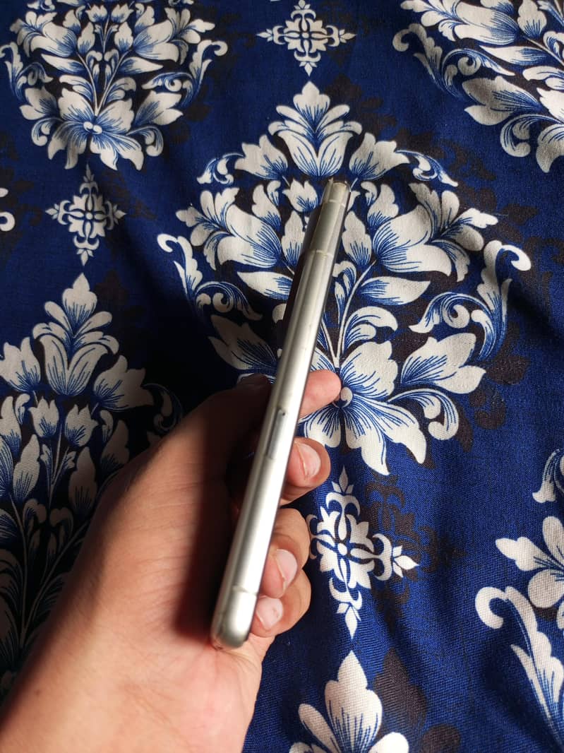 Google Pixel 7 5