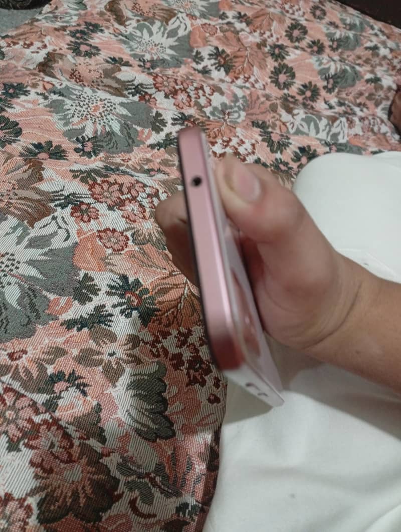 Nokia C32 2