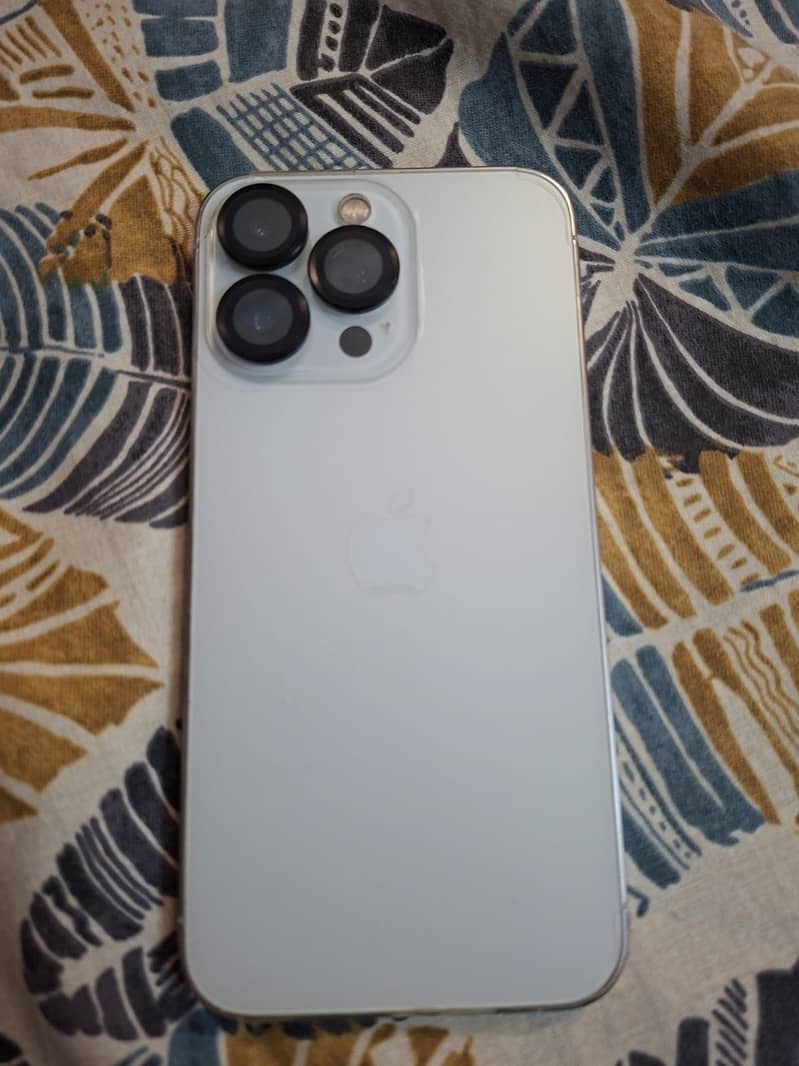 Apple iPhone 13 Pro 1