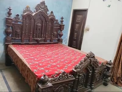 Chinioti Bed/Dressing/Side tables 0320-0433561