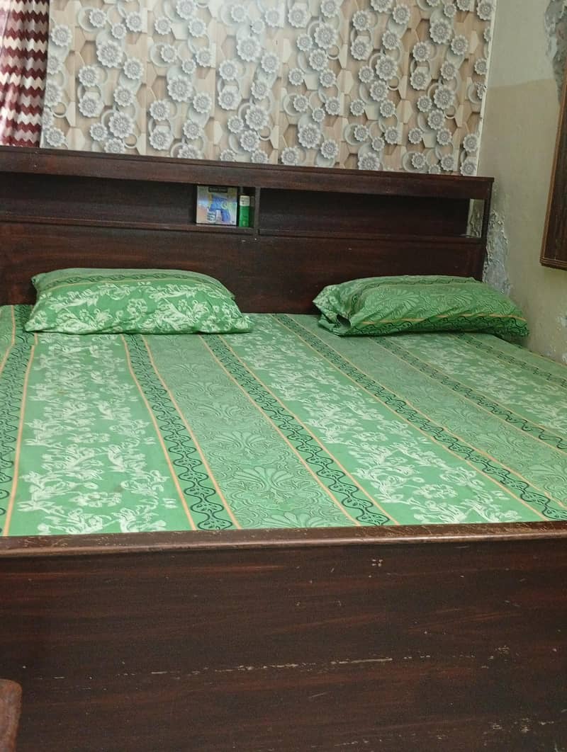 double bed 0