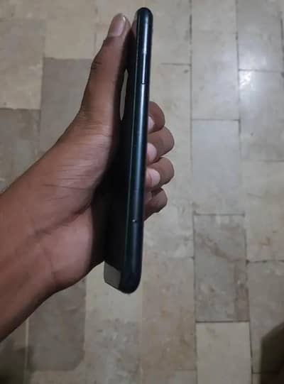 Apple iPhone XR