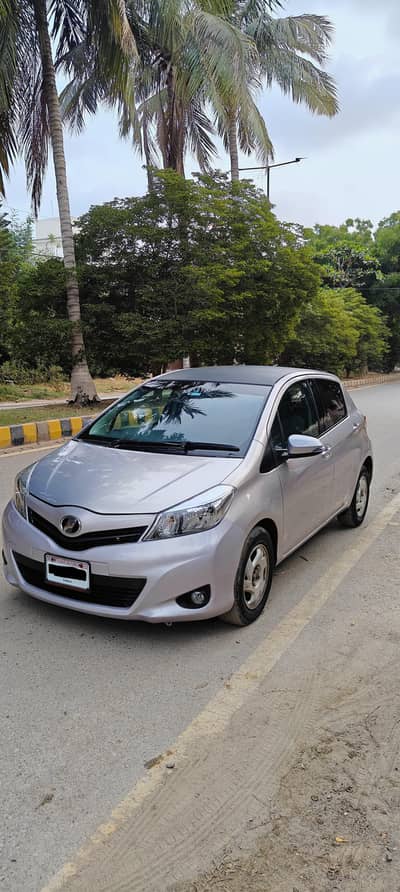 TOYOTA Vitz 1.0