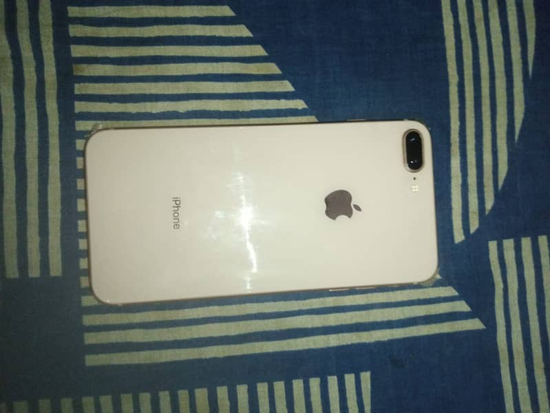 Apple iPhone 8 Plus 2