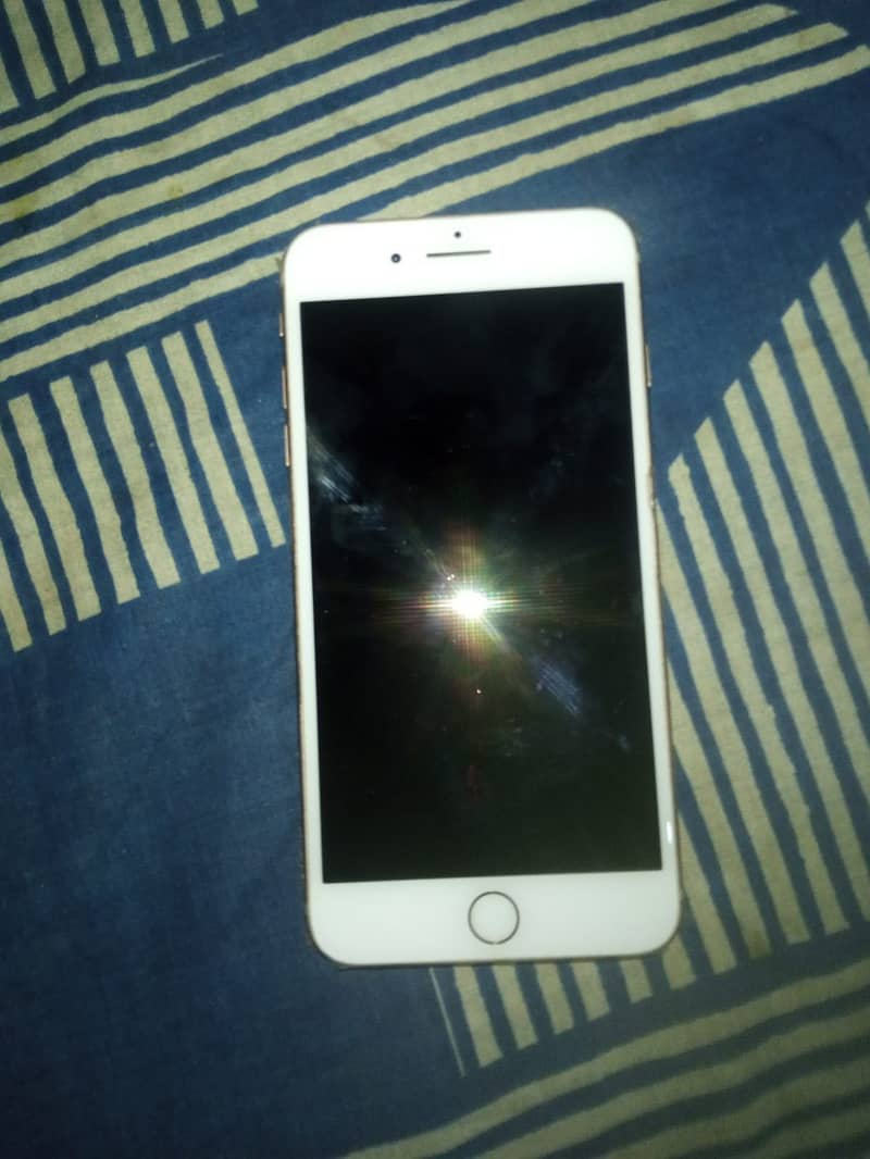 Apple iPhone 8 Plus 6