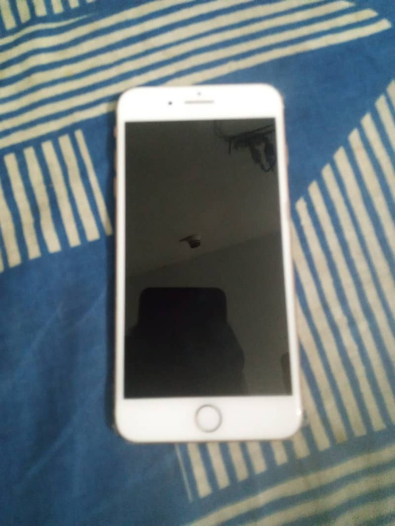 Apple iPhone 8 Plus 11