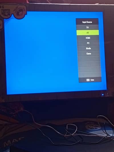 Samsung LED Smart TV with original remote for Sale