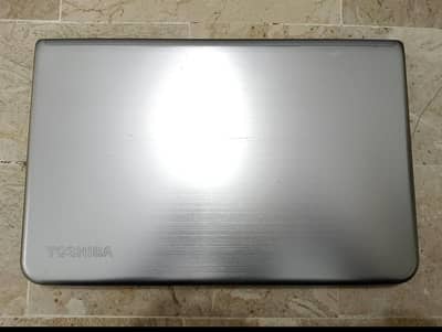Toshiba Core i5