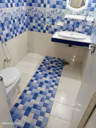 VIP beautiful 5 Marla portion is available for rent in sabzazar Lahore