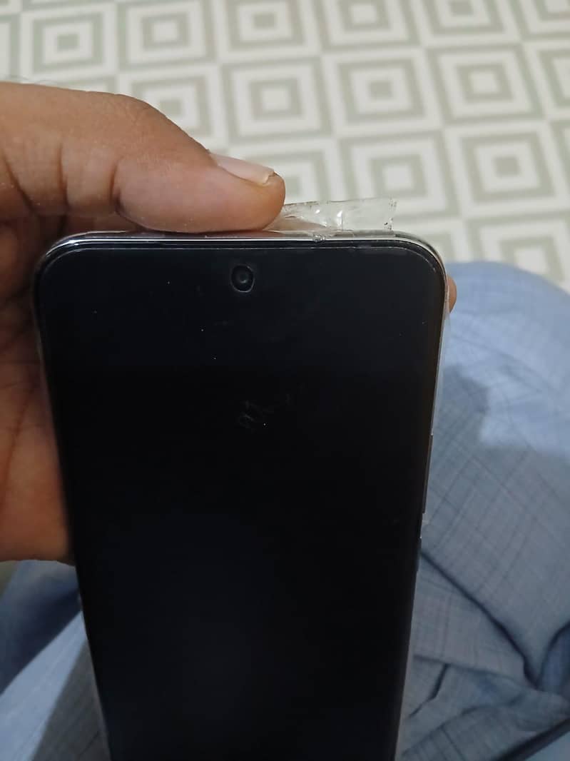 Tecno spark 40 pro plus 4