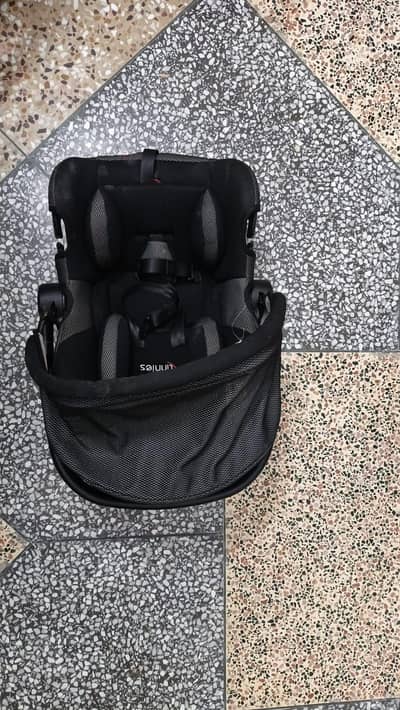 tinnies Baby carry Cot like brand new
