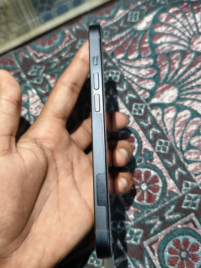 Apple iPhone 14 2