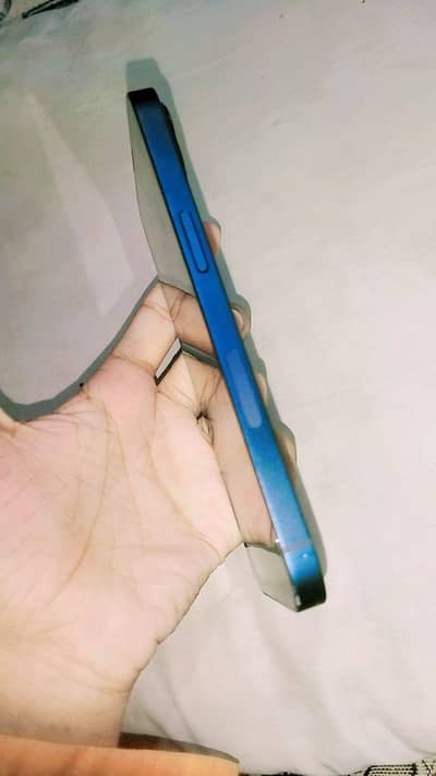 Apple iPhone 13 mini