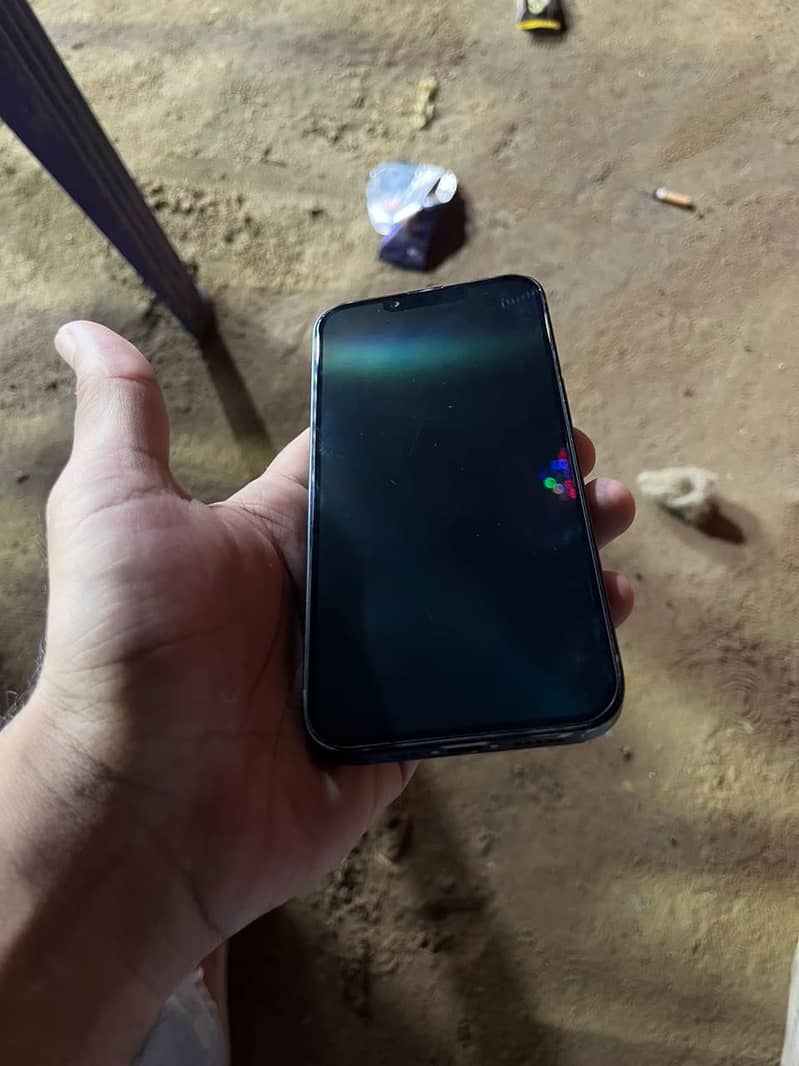 Apple iPhone 14 4