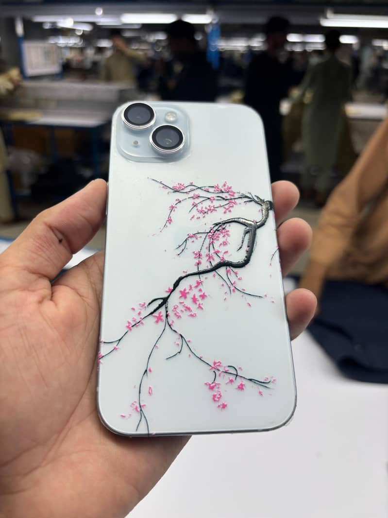 Apple iPhone 15 2