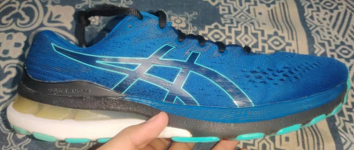 ASICS gel kayano 28