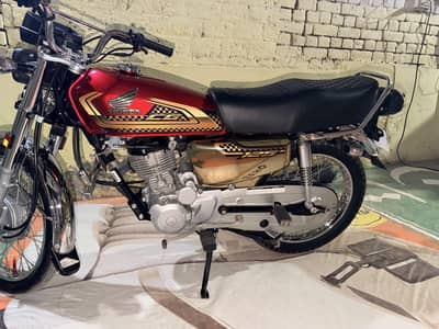 Honda 125 Gold Edition