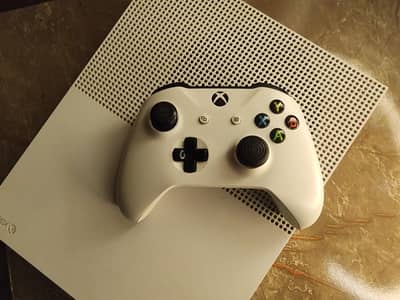 Xbox one S 1 tb for sale