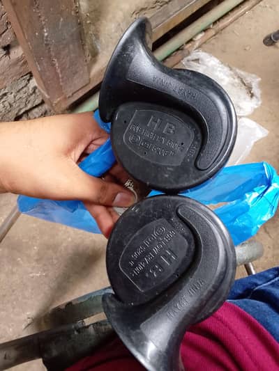 bike horns available
