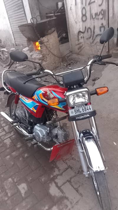 new condition CD 70 for sale lush condition contact no 03037955790