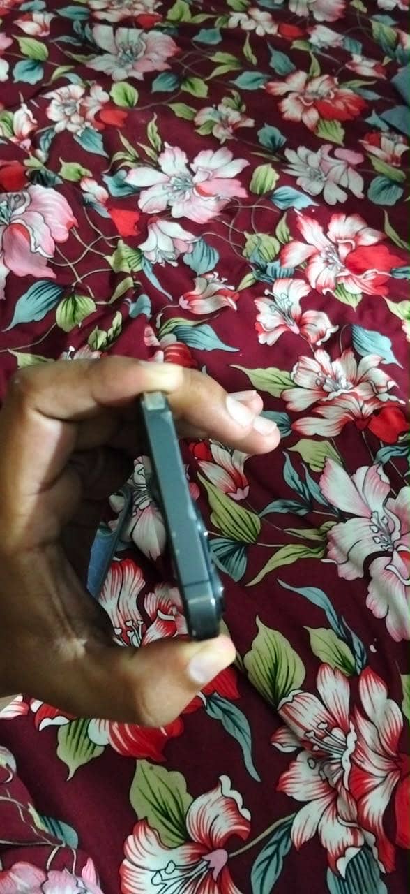 Apple iPhone 13 Pro 1