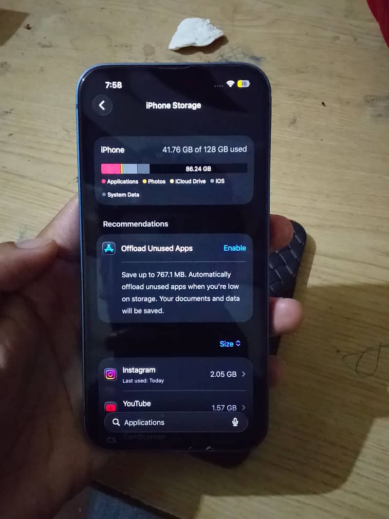 Apple iPhone 13 1