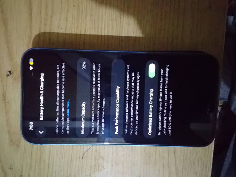 Apple iPhone 13 7