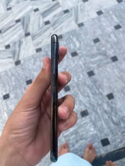 Apple iPhone XS