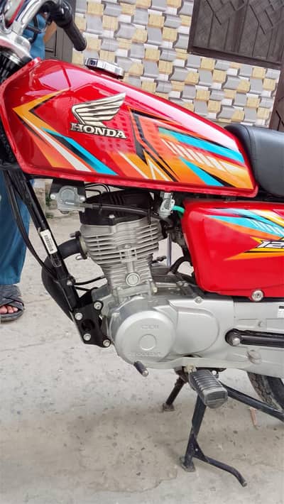 125 25/26 unregistered urgent sale condition 10/10