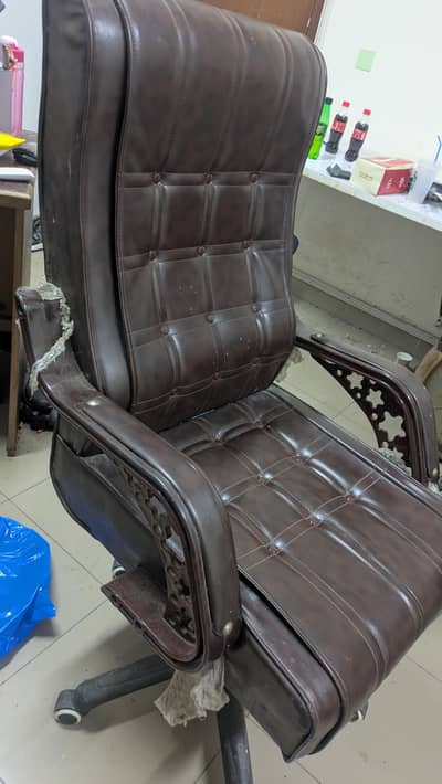 Office chair, executive chair luxury leather chair