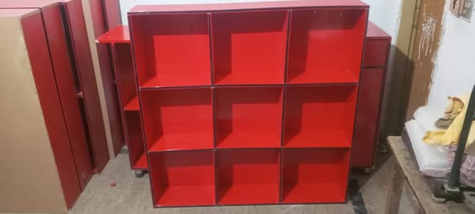 6 shelves or 1 small shelves