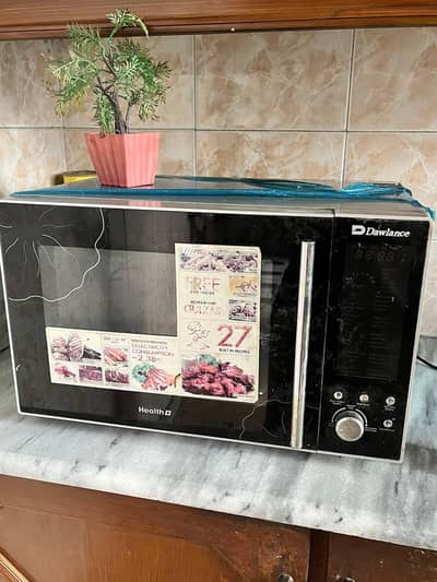 Dawlance microwave. Rs. 15000