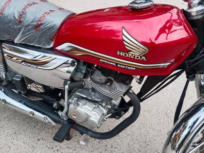 Honda 125 Hyderabad number 19 model