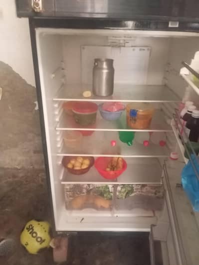 Dawlance Fridge XL Large