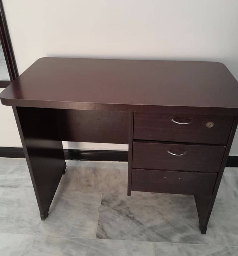 Wooden Study Table 1