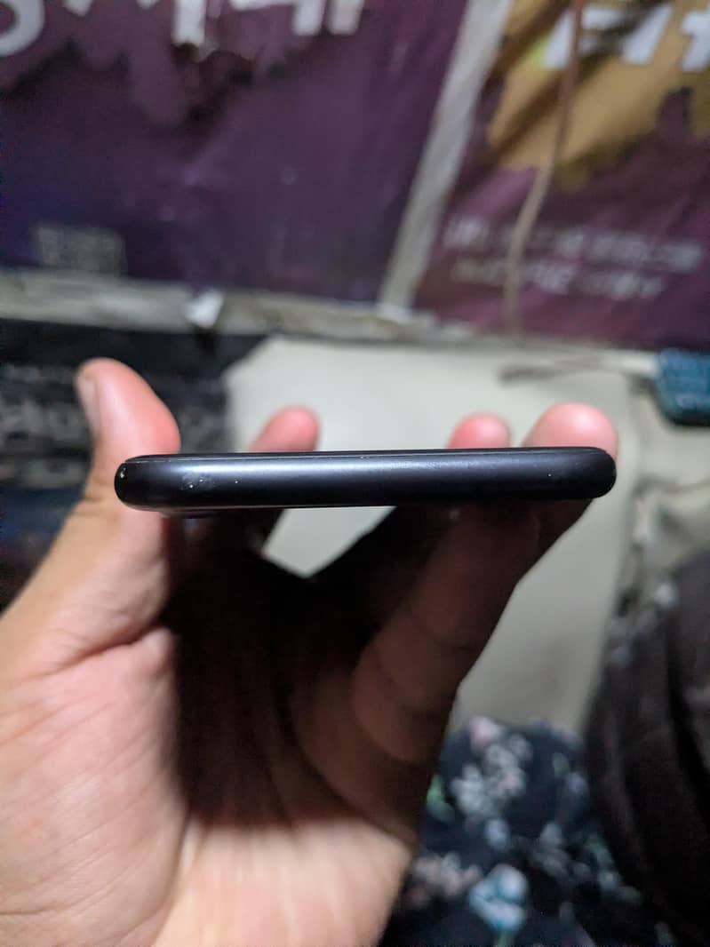 Apple iPhone 7 2