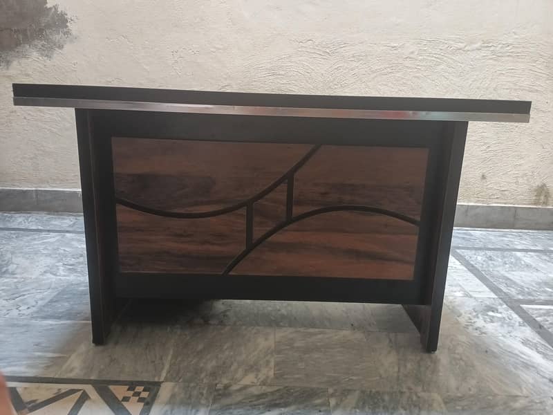 Office Table 4