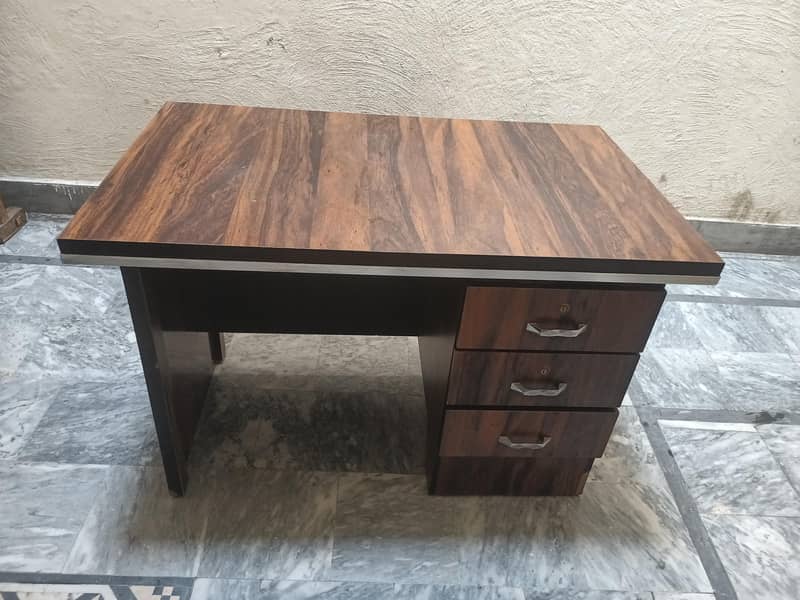 Office Table 5
