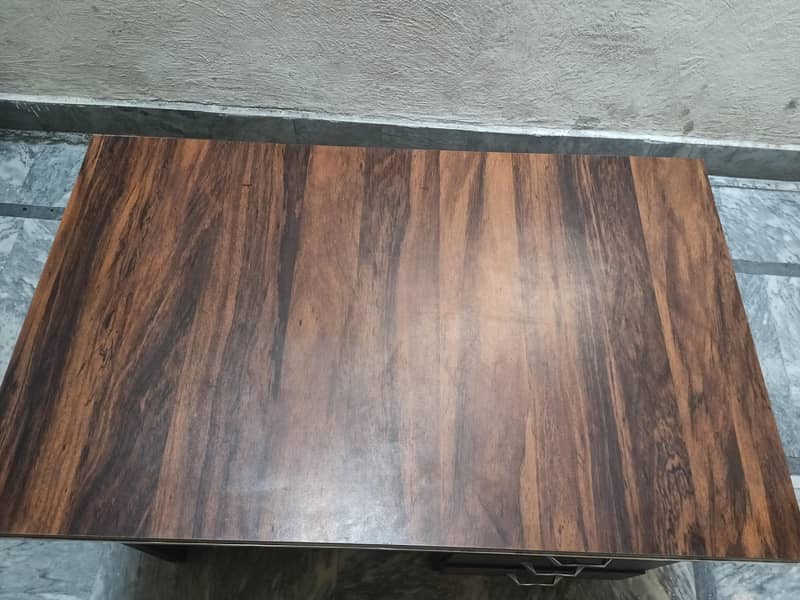Office Table 6