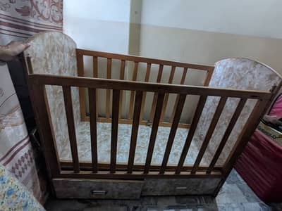 Wooden Baby Cot / Baby Crib with 2 Drawers – Strong & Spacious