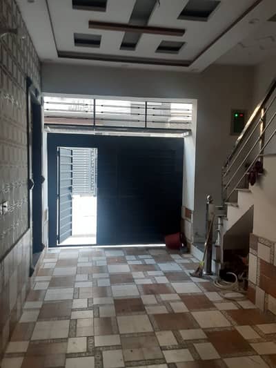 VIP beautiful 5 Marla portion is available for rent in sabzazar Lahore