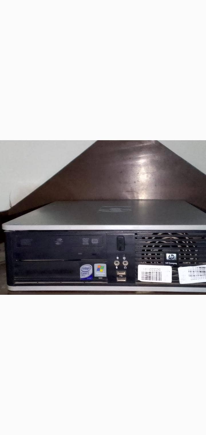 HP desk computer 0