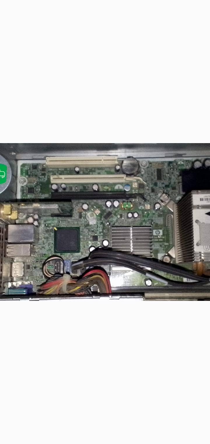 HP desk computer 3