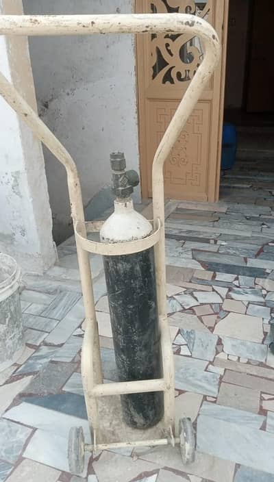 10 liter oxygen cylinder