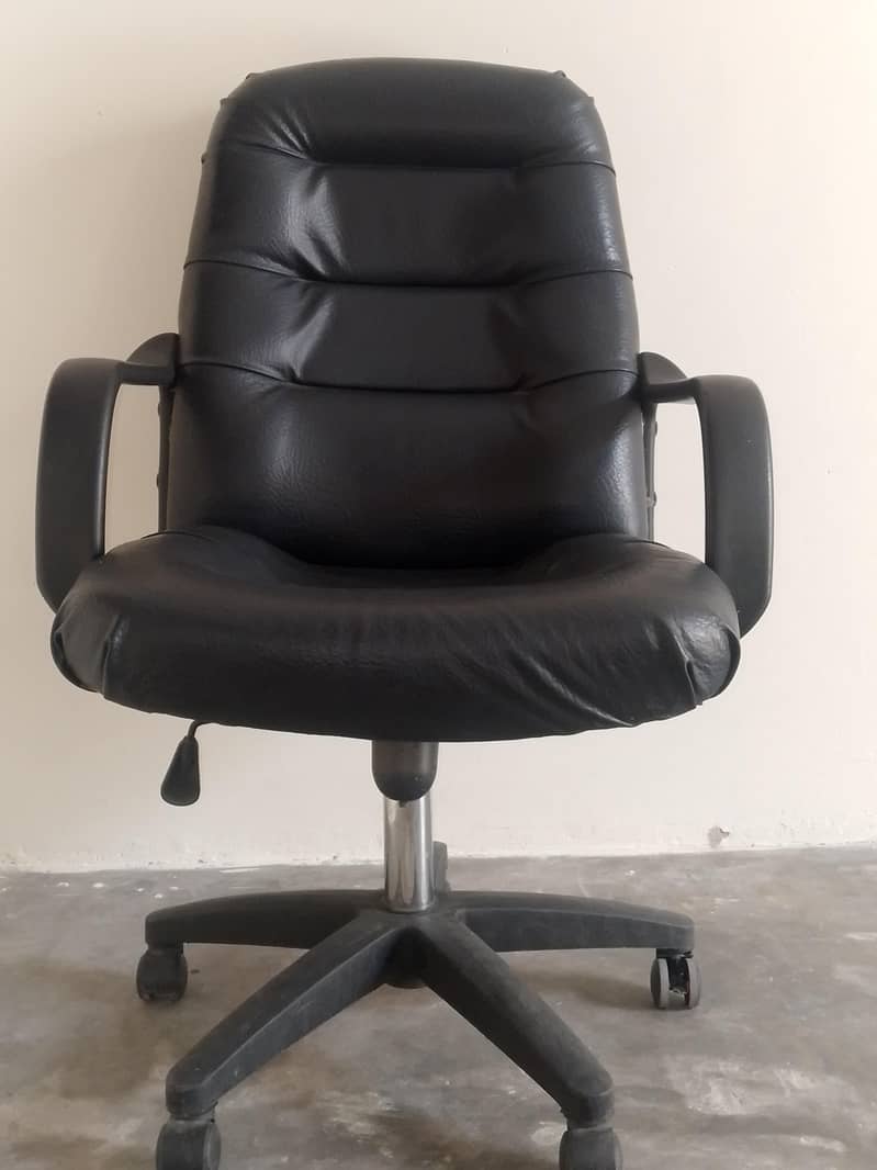 Executive Chair 0