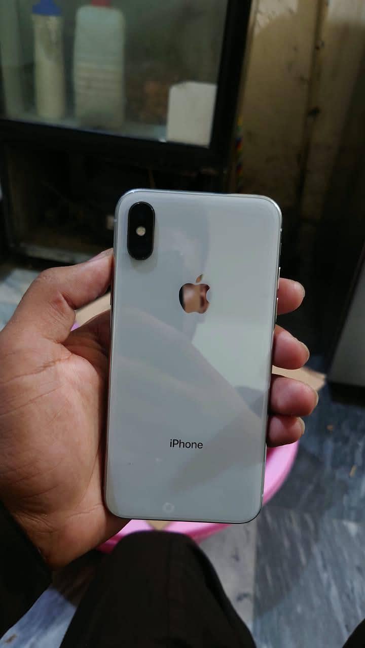 Apple iPhone X 3