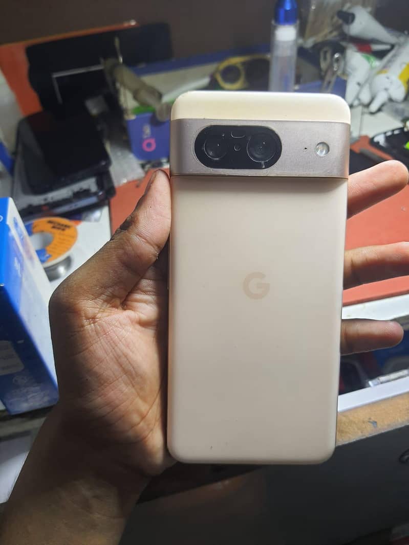 Google Pixel 8 0
