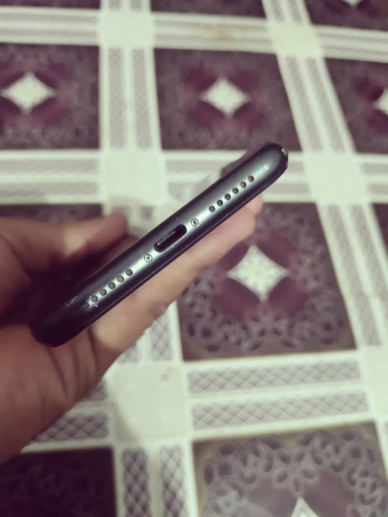 Apple iPhone 11 2